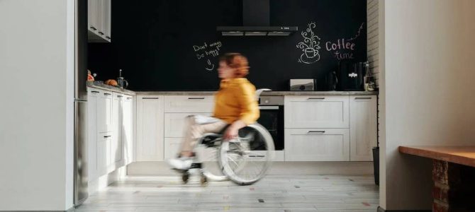 Immagine in evidenza del post: Per la Consulta l'assegno minimo va garantito a tutti gli invalidi