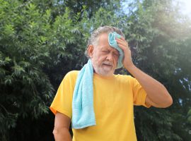 Immagine di anteprima per Come proteggersi dalle ondate di calore dell'estate 2025: la guida della Croce Rossa Italiana