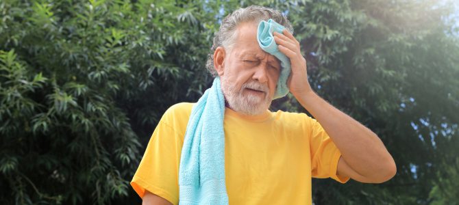 Immagine in evidenza del post: Come proteggersi dalle ondate di calore dell'estate 2025: la guida della Croce Rossa Italiana