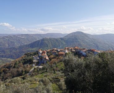 Montagne italiane tra sfide e rinascita: l'istantanea del Rapporto UNCEM 2025